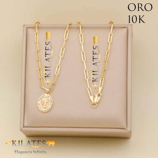 "CADENA ESTILO CLIP CON DIJE DE DIVINO NIÑO. ORO 10K #775-1748"