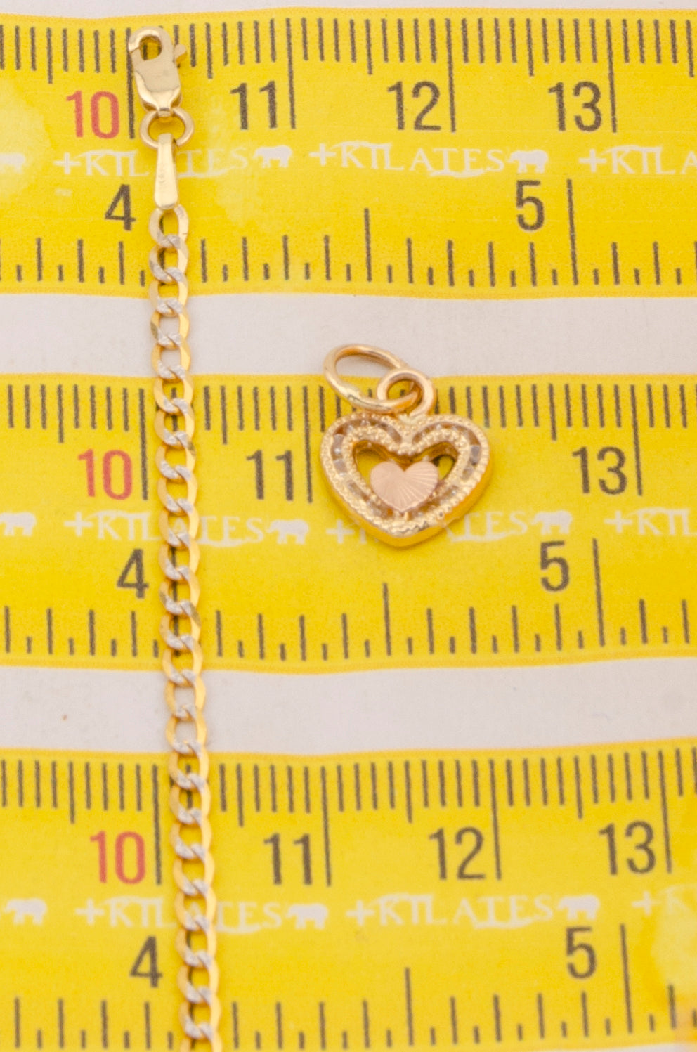 "CADENA PARA MUJER ESTILO CUBANA DIAMANTADA  50 CM CON DIJE DE CORAZON. ORO 14K #775-2518"