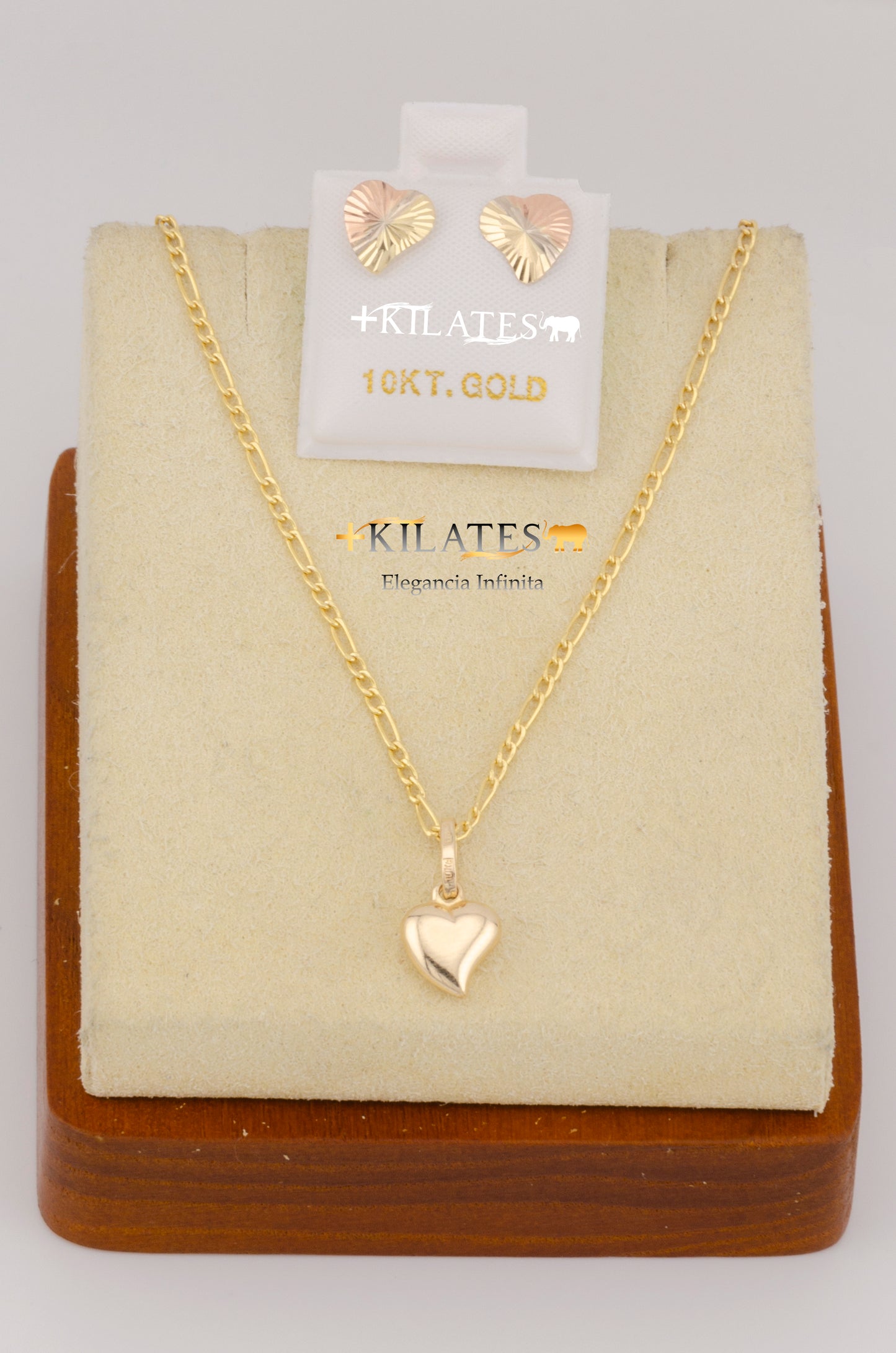 "SET PARA MUJER CADENA ESTILO 3+1  CON DIJE DE CORAZON Y ARETES. ORO 10K #775-2569"