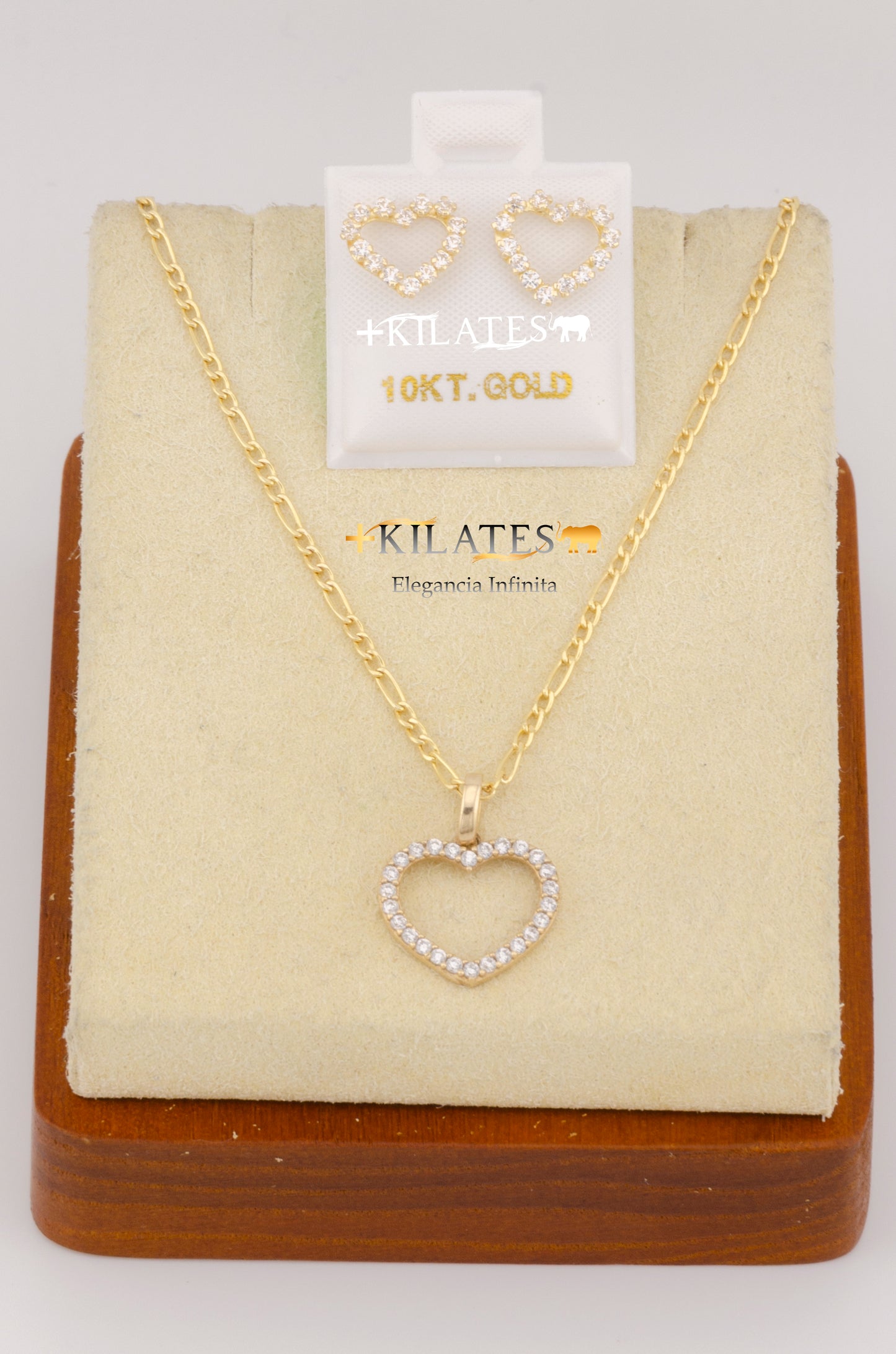 "SET PARA MUJER CADENA ESTILO 3+1  CON DIJE DE CORAZON Y ARETES. ORO 10K #775-2573"