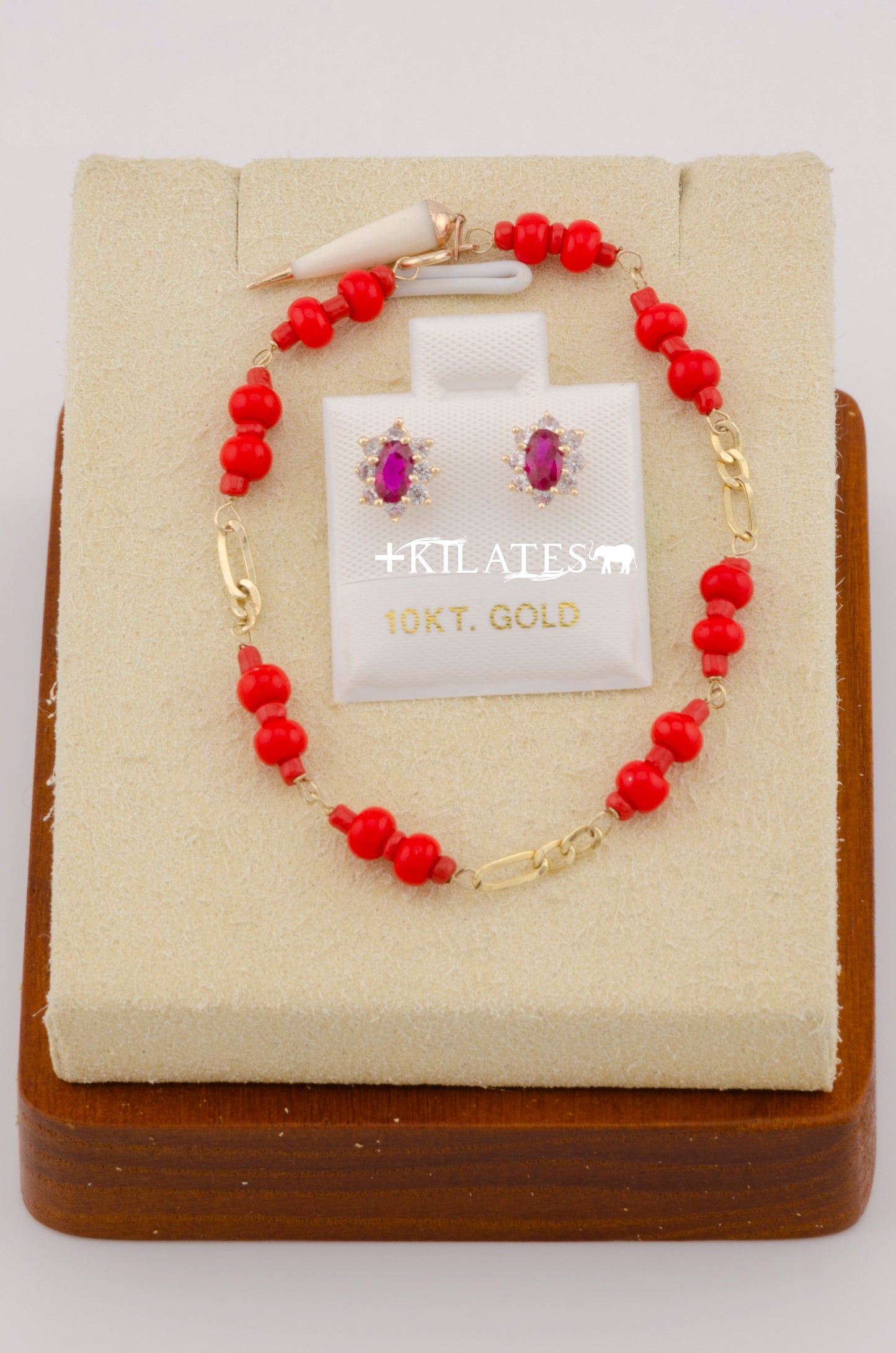 "SET PARA NIÑ@ DE PULSERA CON ARETES PREMIUM DE ALMENDRA CON ZIRCONIA ROJA RUBI. ORO 10K #775-2585"