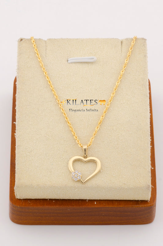 "CADENA DE 50CM PARA ADULTO ESTILO LAZO CON DIJE DE CORAZON CON ZIRCONIA BLANCA AL LADO. ORO 10K #775-2759"
