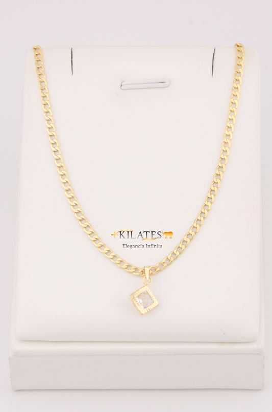 "CADENA DE 50CM PARA ADULTO ESTILO CUBANA CON DIJE CUADRADO CON ZIRCONIA BLANCA. ORO 10K #775-3128"