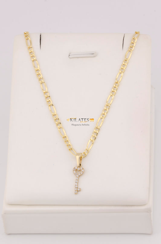 "CADENA DE 50CM PARA ADULTO ESTILO 3+1 CON DIJE DE DE LLAVE CON ZIRCONIA BLANCA. ORO 10K #775-3435"