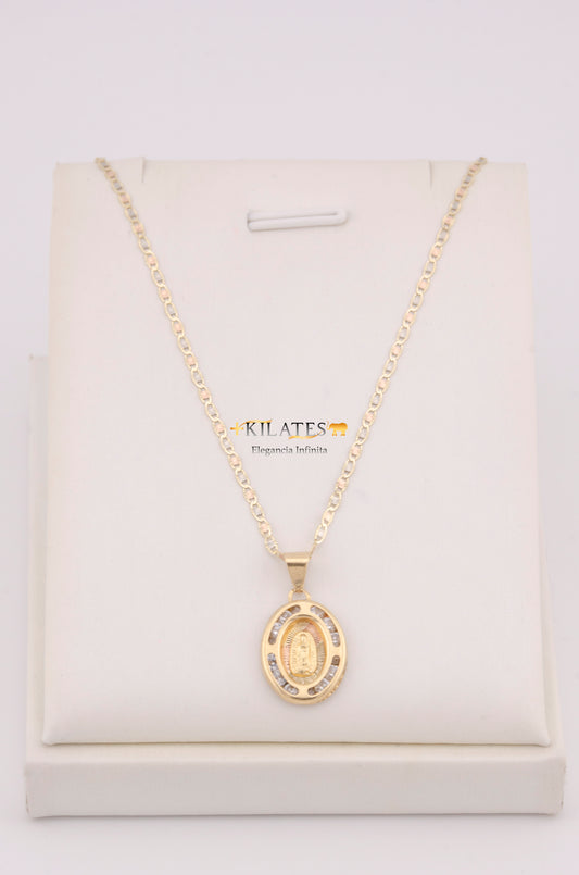"CADENA PARA DAMA ESTILO 3 OROS CON DIJE OVALADO MEDIANO DE LA VIRGEN. ORO 10K #775-3617"