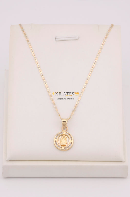 "CADENA PARA DAMA ESTILO 3 OROS CON DIJE OVALADO MEDIANO DE LA VIRGEN. ORO 10K #775-3619"