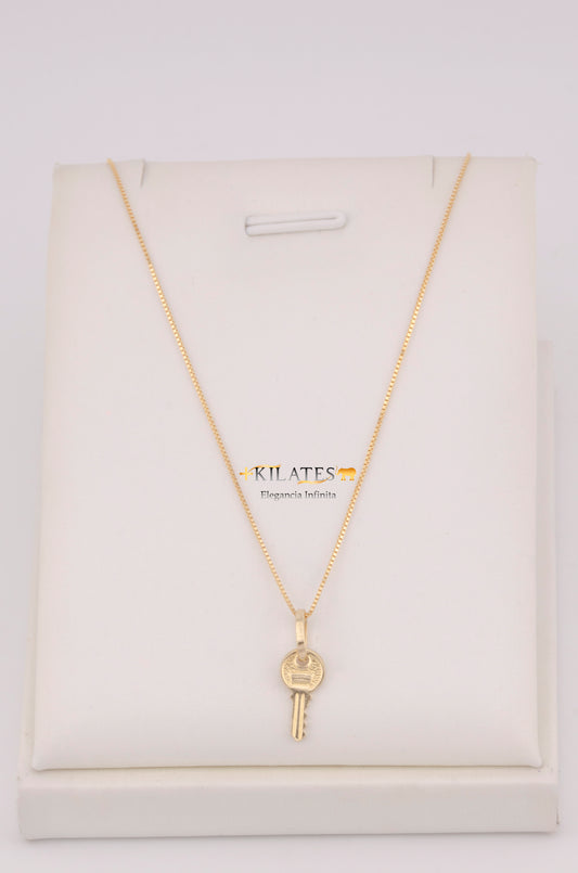 "CADENA PARA DAMA DE 50CM ESTILO FINITA CON DIJE DE LLAVE. ORO 10K #775-3746"