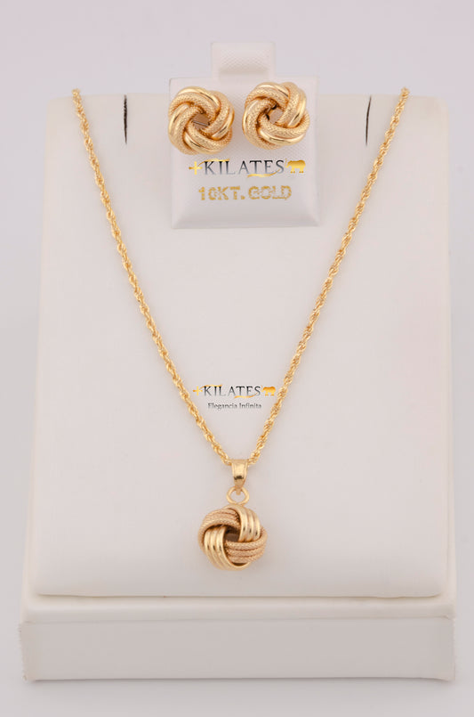 "SET DE CADENA ESTILO LAZO DE 50CM PARA DAMA  CON DIJE Y ARETES DE NUDO. ORO 10K #775-3798"