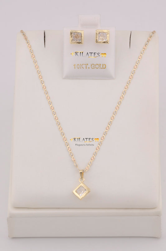 "SET DE CADENA ESTILO 3 OROS DE 50CM PARA DAMA  CON DIJE Y ARETES DE  CUADRADO CON ZIRCONIA BLANCA. ORO 10K #775-3804"