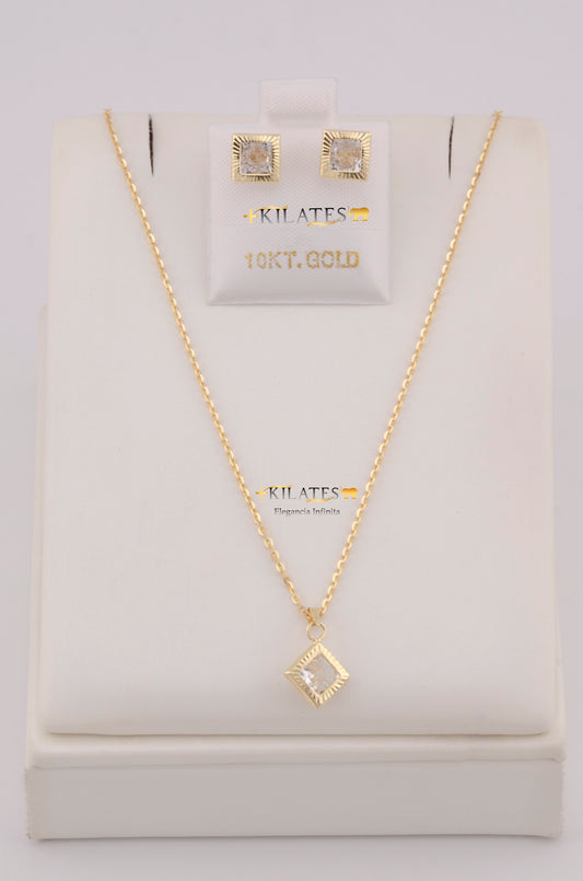 "SET DE CADENA ESTILO CUADRADA SOLIDA DE 50CM PARA DAMA  CON DIJE Y ARETES DE  CUADRADO CON ZIRCONIA BLANCA. ORO 10K #775-3810"
