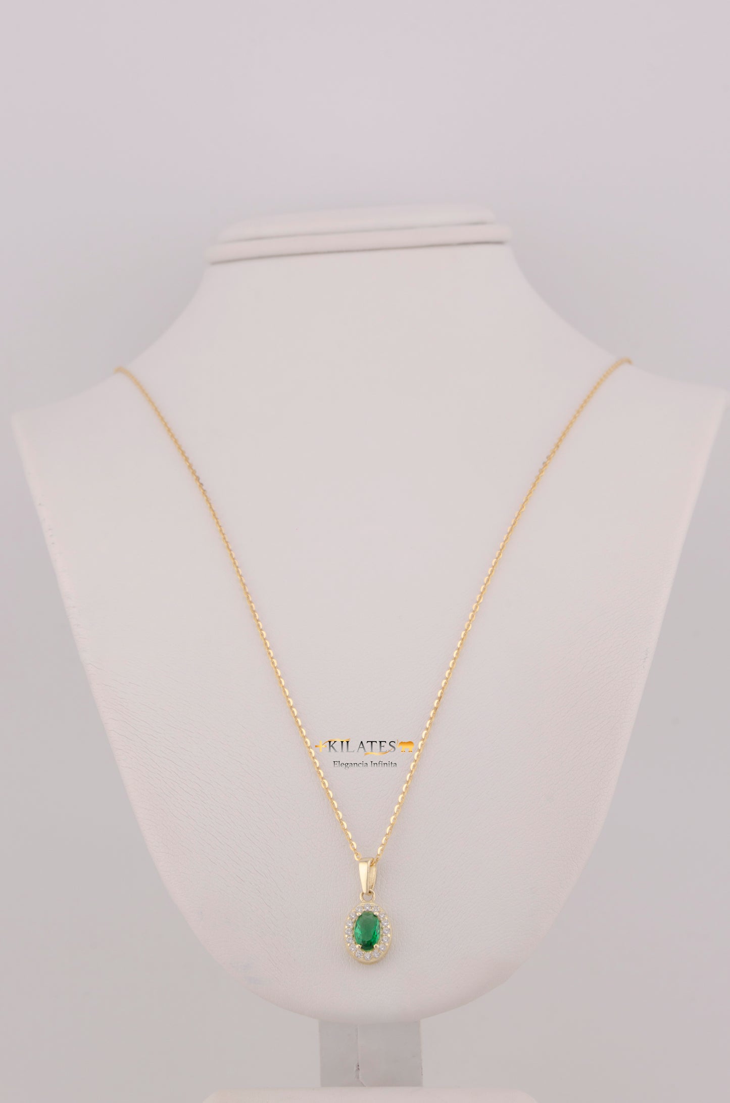"CADENA DE 50CM PARA DAMA ESTILO CUADRADA SOLIDA CON DIJE OVALADO BLANCO CON VERDE. ORO 10K #775-3841"