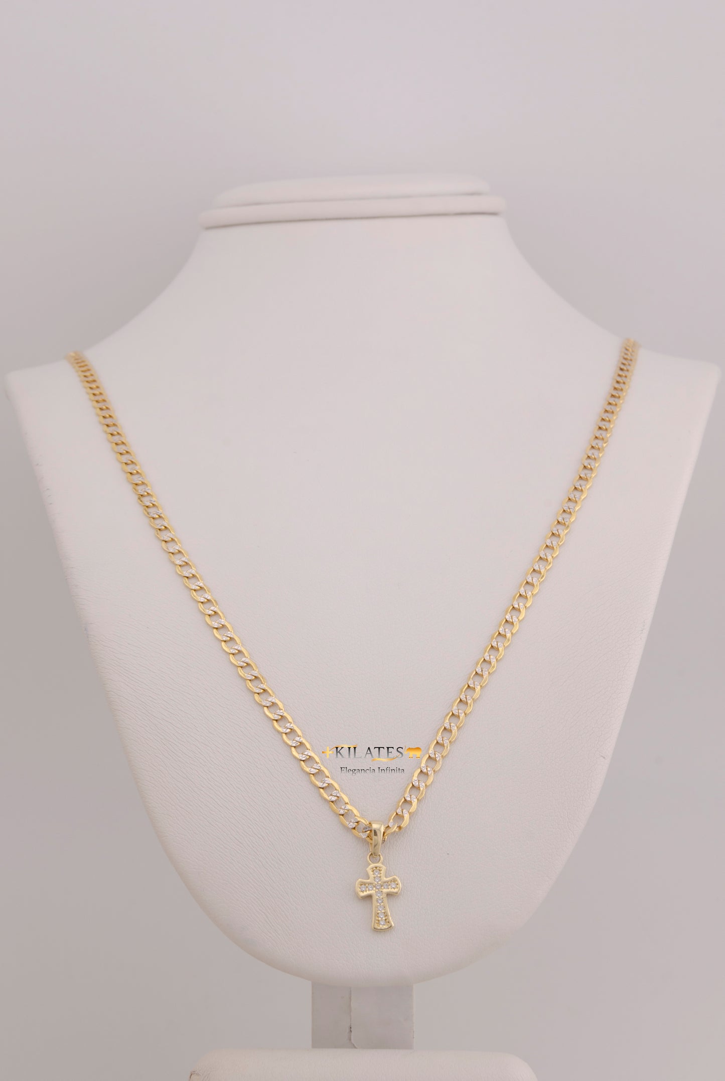 "CADENA DE 50CM PARA DAMA ESTILO CUBANA DIAMANTADA CON DIJE DE CRUZ CON ZIRCONIA BLANCA. ORO 10K #775-3850"