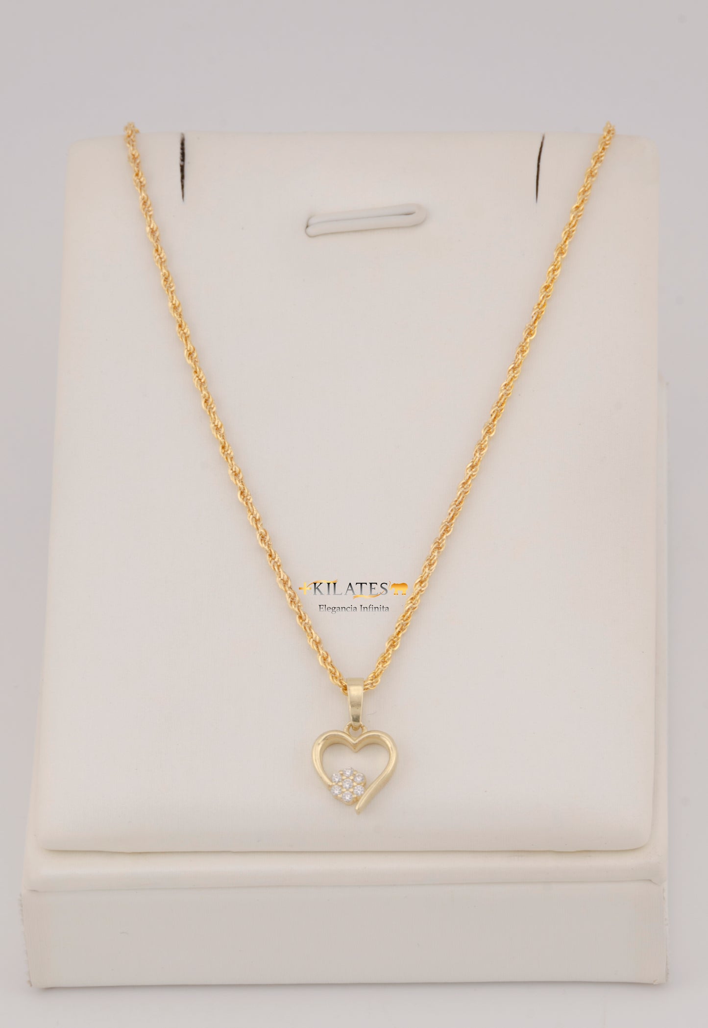 "CADENA DE 50CM PARA DAMA ESTILO LAZO CON DIJE DE CORAZON CON ZIRCONIA BLANCA. ORO 10K #775-3833"