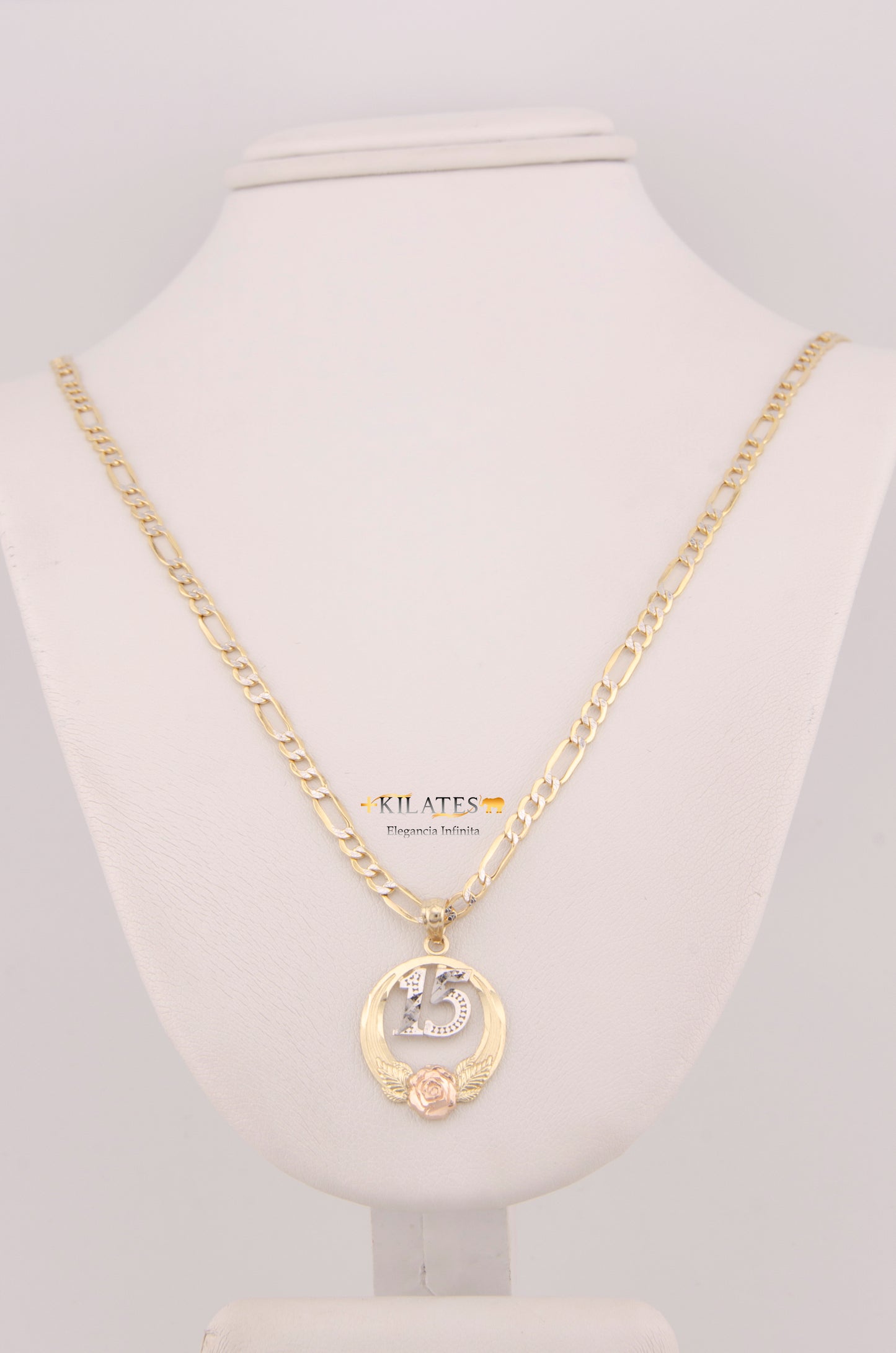 "CADENA DE 50CM PARA DAMA ESTILO 3+1 DIAMANTADA CON DIJE DE 15 AÑOS. ORO 10K #775-3895"