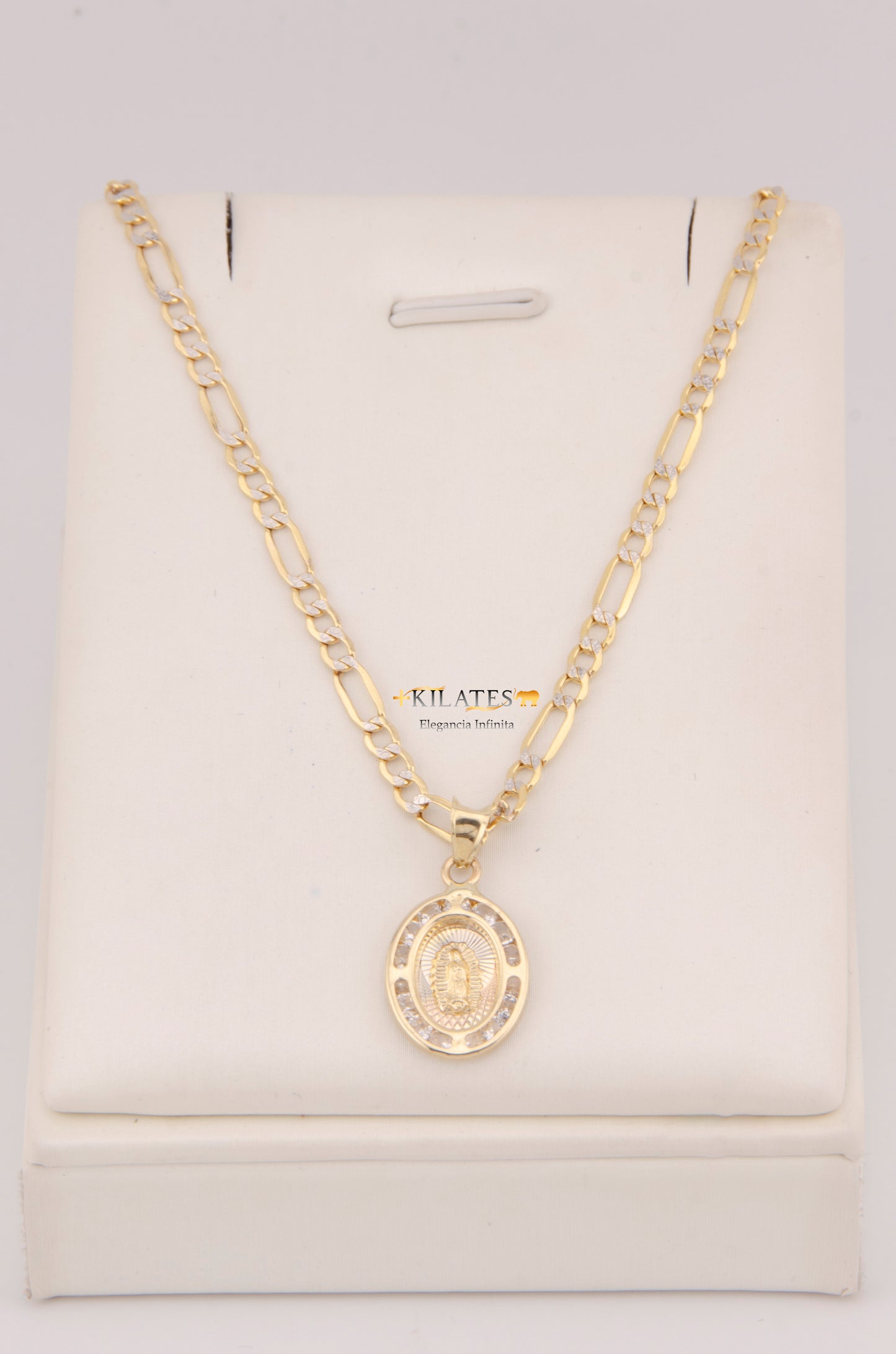 "CADENA DE 50CM PARA DAMA ESTILO 3+1 DIAMANTADA CON DIJE OVALADO DE LA VIRGEN JESUCRISTO.  ORO 10K #775-3899"