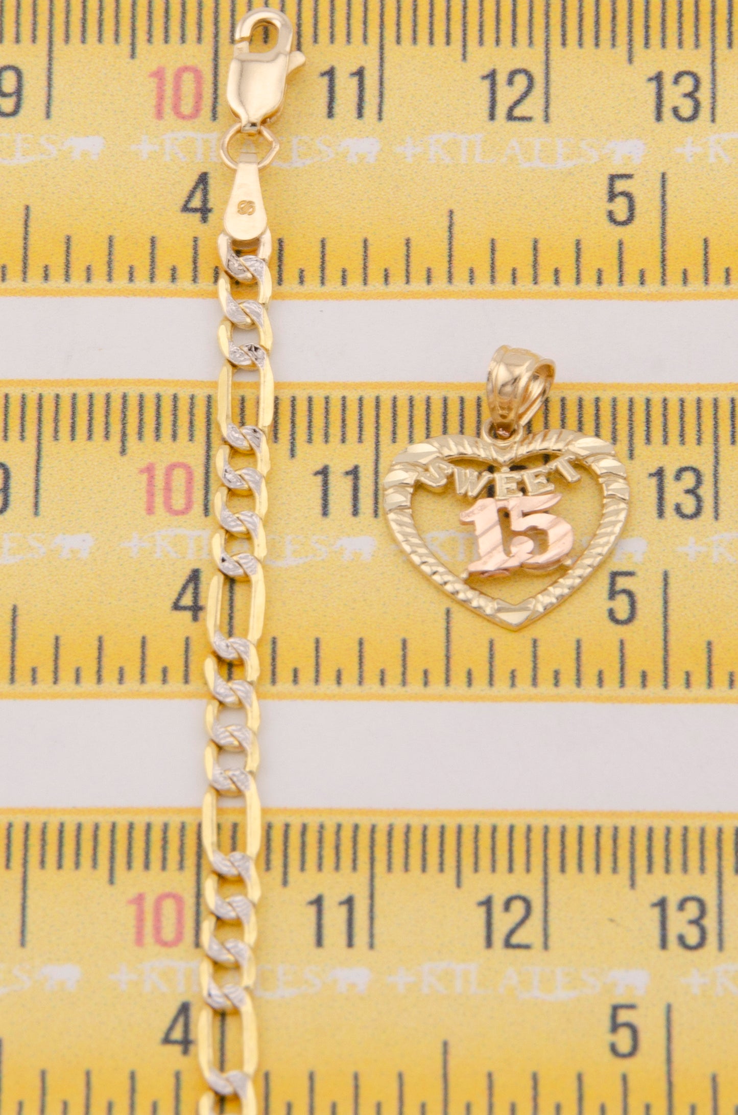 "CADENA DE 50CM PARA DAMA ESTILO 3+1 DIAMANTADA CON DIJE DE 15 AÑOS. ORO 10K #775-3894"