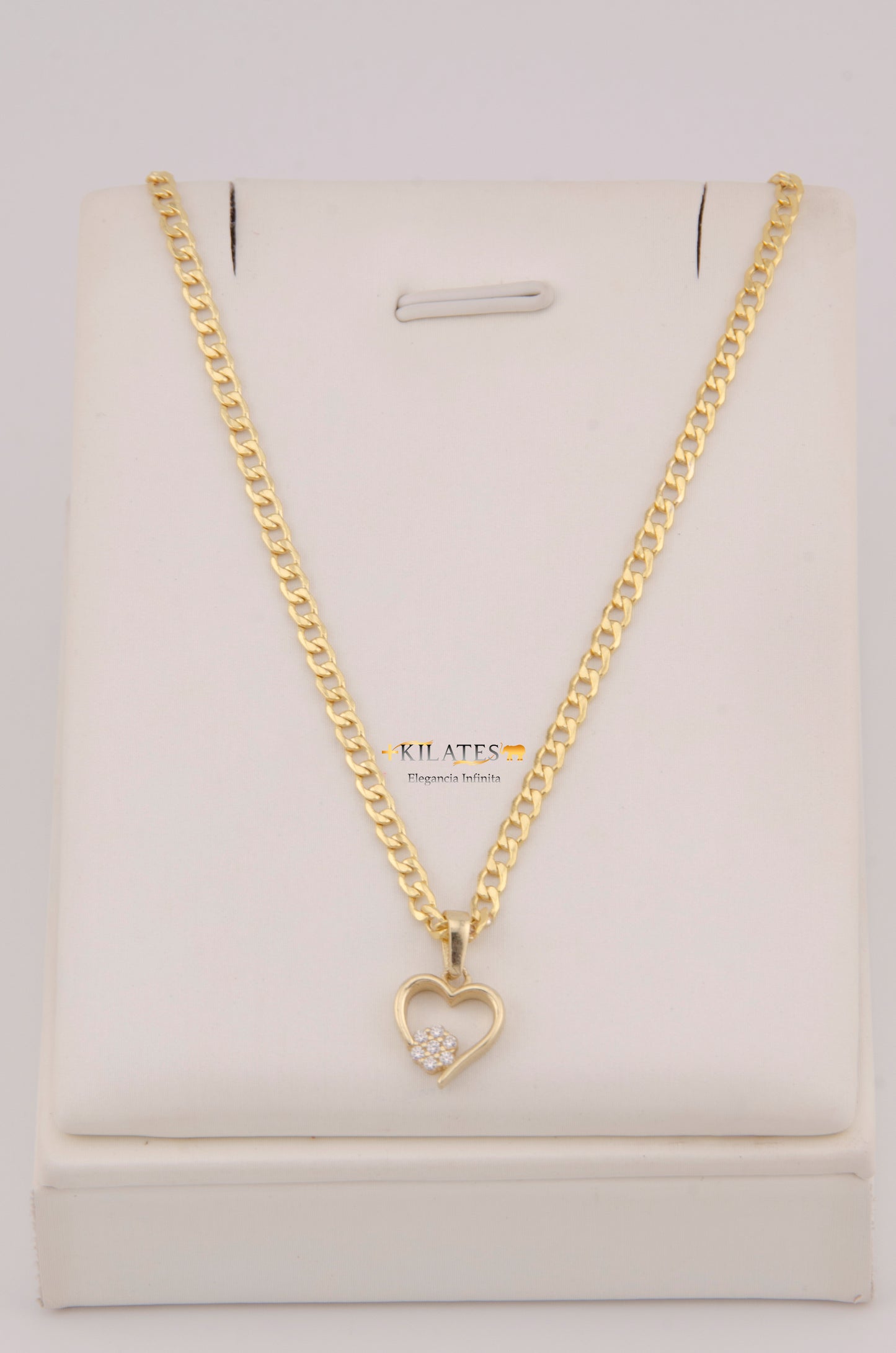 "CADENA DE 50CM PARA DAMA ESTILO  CUBANA CON DIJE DE CORAZON CON ZIRCONIA BLANCA. ORO 10K #775-3919"